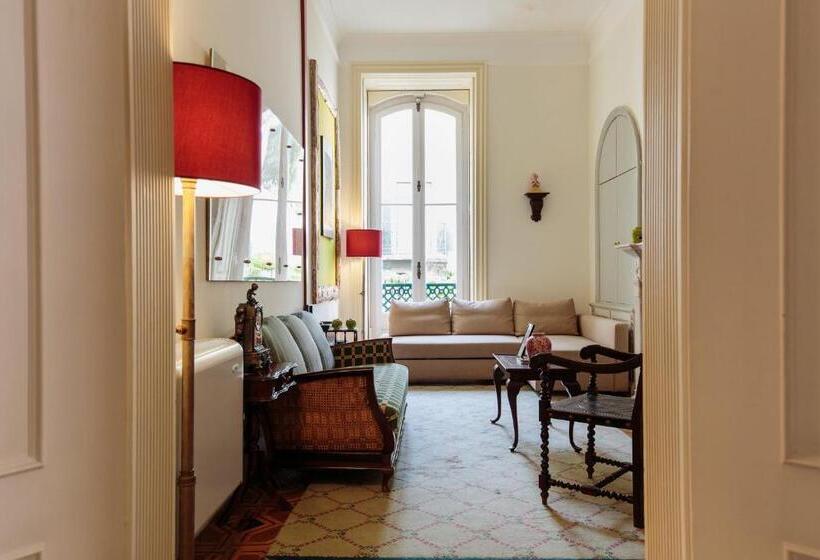 سوییت, Independente Príncipe Real