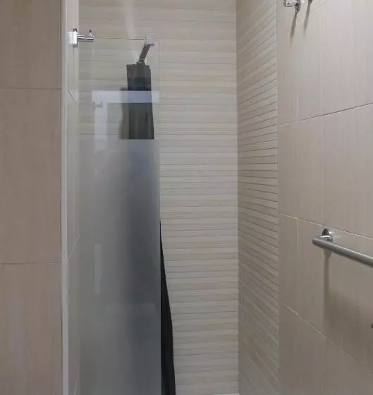 اتاق راحتی سه تخته, Hostal Tartessos