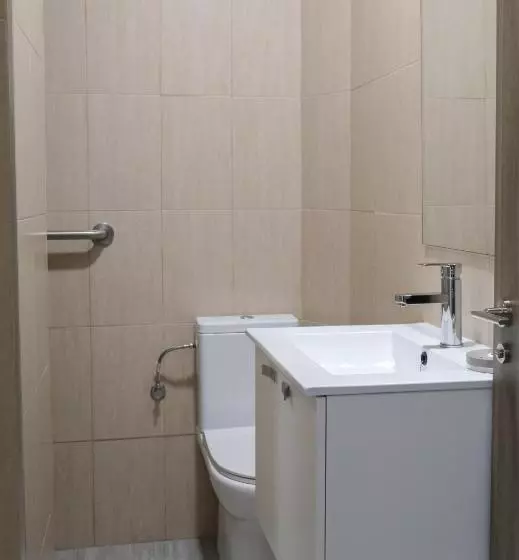 اتاق راحتی سه تخته, Hostal Tartessos