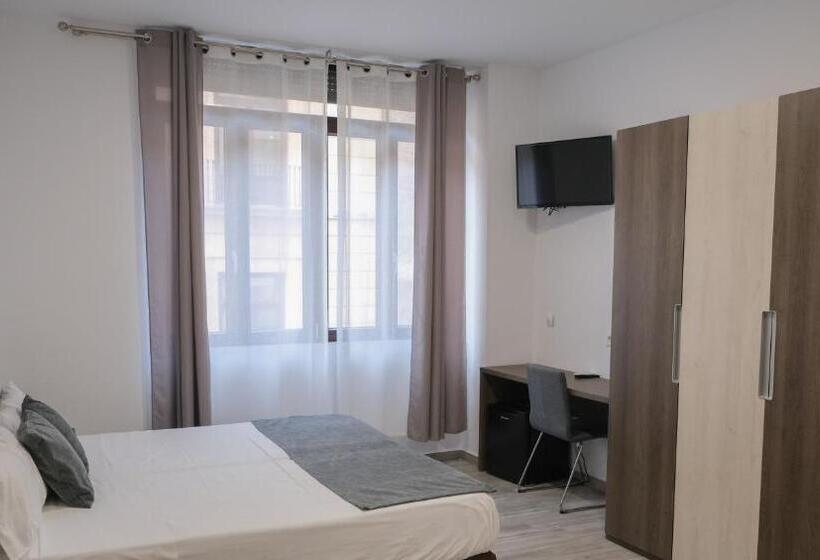 اتاق استاندارد, Hostal Tartessos