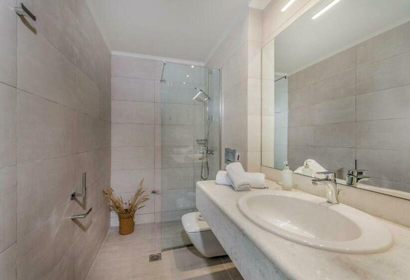 اتاق استاندارد با بالکن, Phoenix Beach