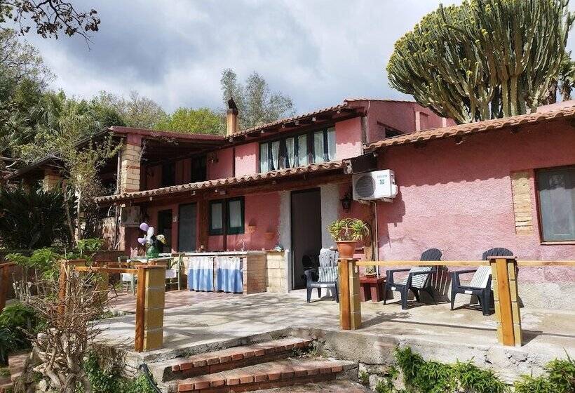 اتاق ساده چهارنفره, Agriturismo Monte Alto