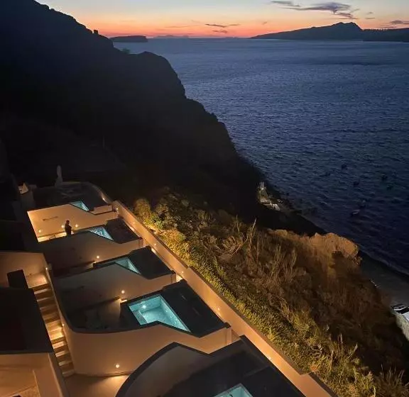 اتاق استاندارد سه تخته با چشم‌انداز, Kokkinos Villas
