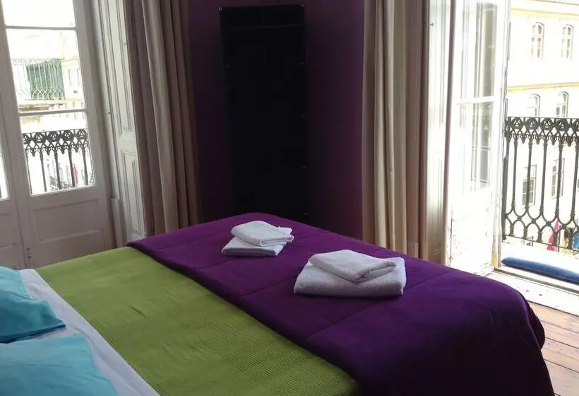 اتاق استاندارد با سرویس بهداشتی مشترک, Lisbon Riverview Hostel