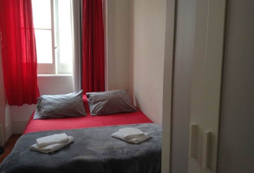 اتاق استاندارد با سرویس بهداشتی مشترک, Lisbon Riverview Hostel