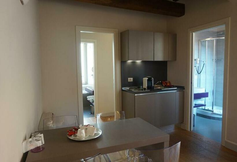סוויטה, Trevi Palace Luxury Inn