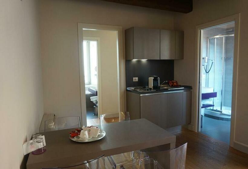 سوییت, Trevi Palace Luxury Inn