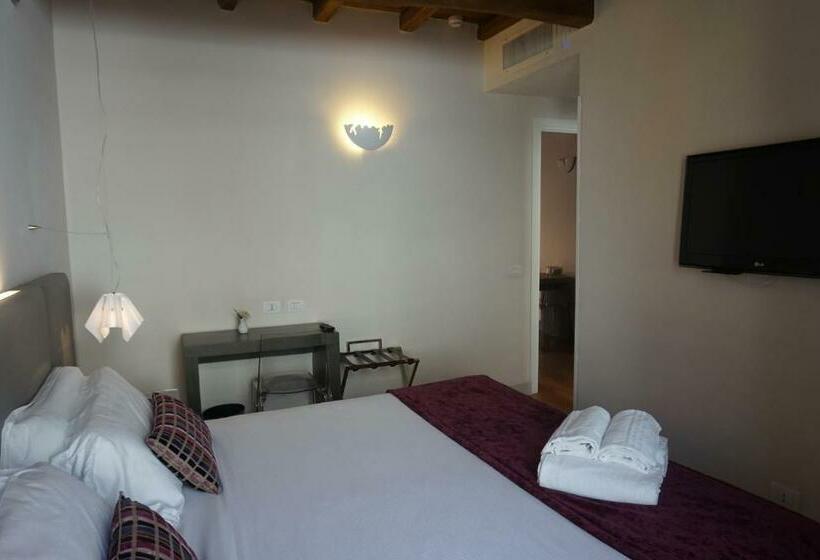 سوییت, Trevi Palace Luxury Inn