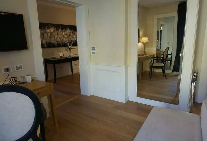 سوییت, Trevi Palace Luxury Inn
