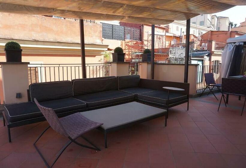 سوییت, Trevi Palace Luxury Inn