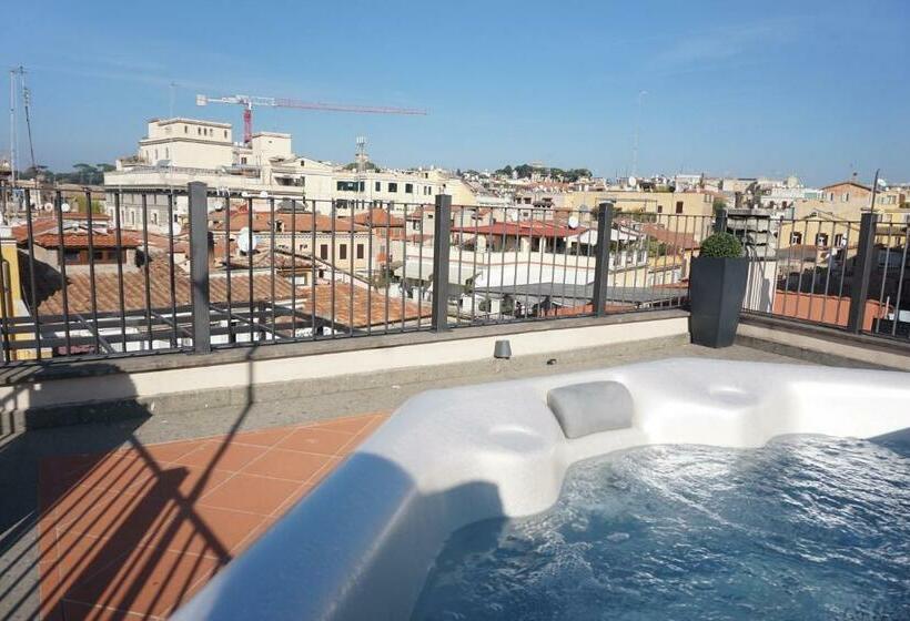 سوییت سوپریور, Trevi Palace Luxury Inn