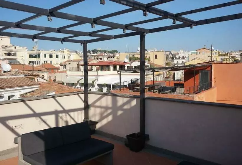 سوییت سوپریور, Trevi Palace Luxury Inn