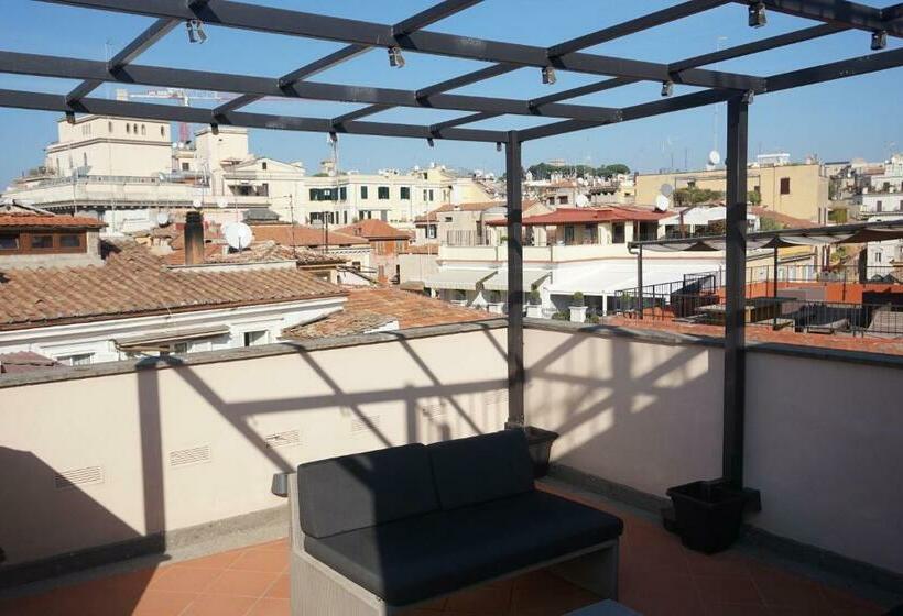 סוויטת סופריור, Trevi Palace Luxury Inn