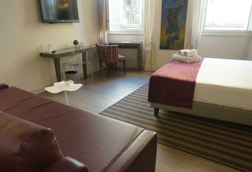 سوییت جونیور, Trevi Palace Luxury Inn