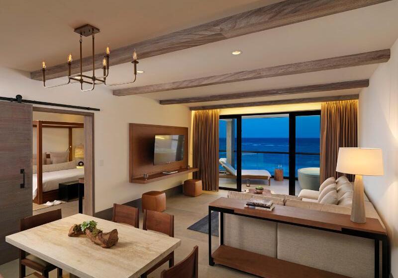 سوییت جونیور, Trevi Palace Luxury Inn