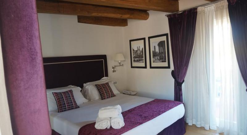 سوییت, Trevi Palace Luxury Inn