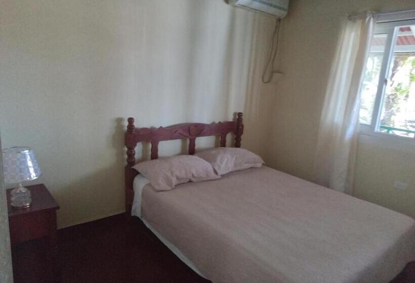 سوییت, Buccaneer Resort