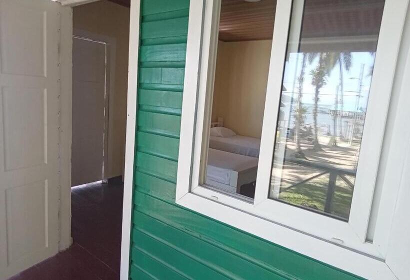 سوییت, Buccaneer Resort