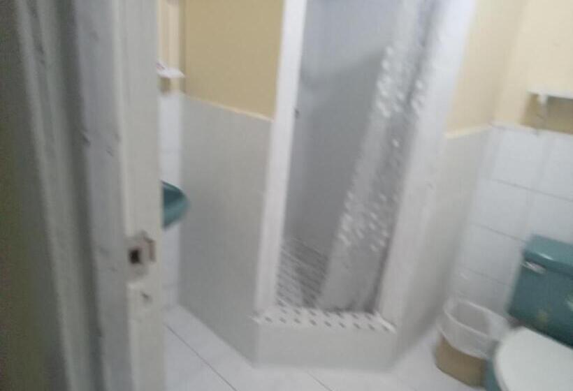 سوییت, Buccaneer Resort