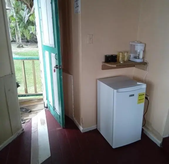 کابین, Buccaneer Resort