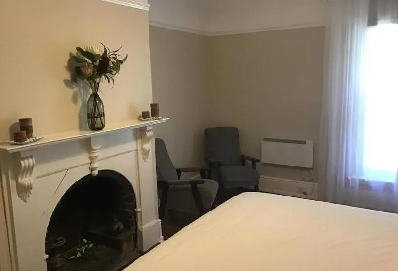 اتاق استاندارد با تخت بزرگ, Harrison House