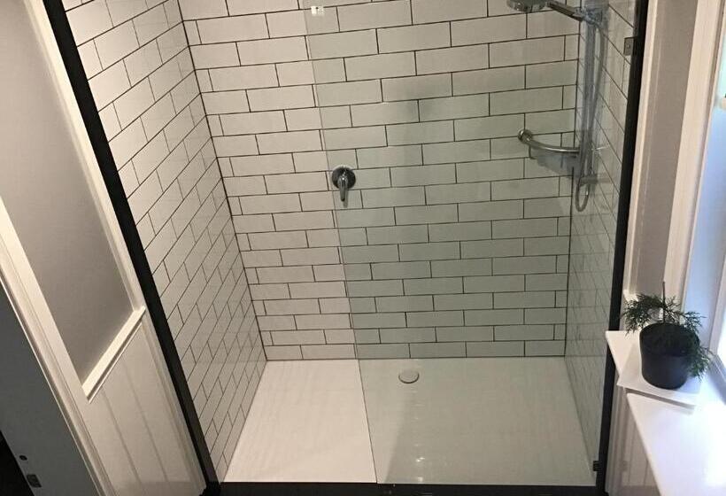 キングサイズベッドのスタンダードルーム, Harrison House