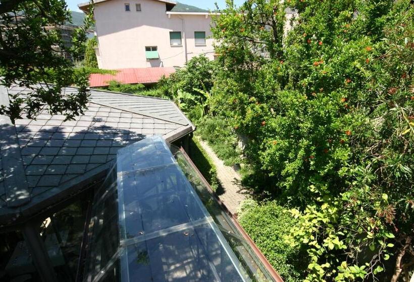 חדר סטנדרט נוף לגינה, Melograno