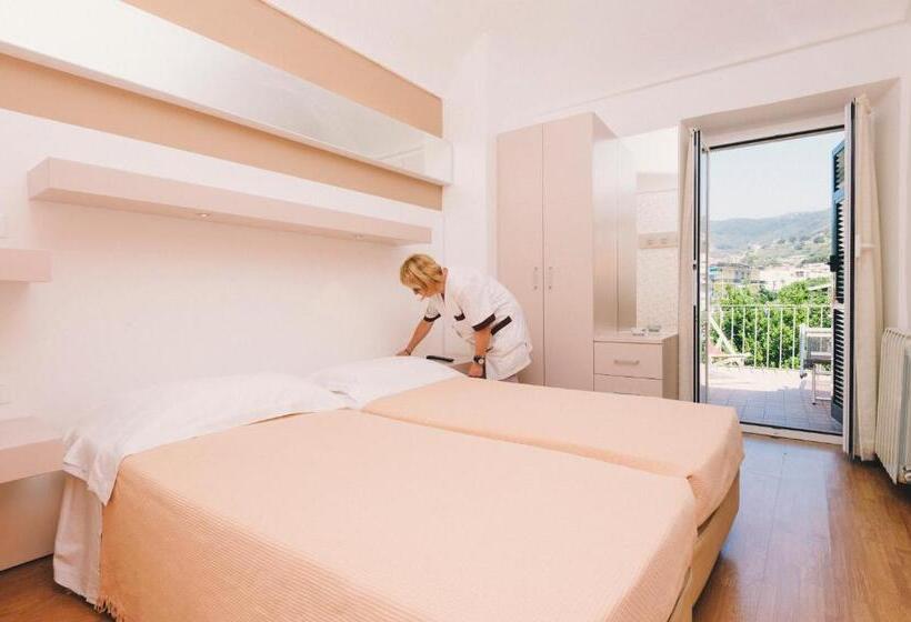 חדר סטנדרט נוף לגינה, Melograno