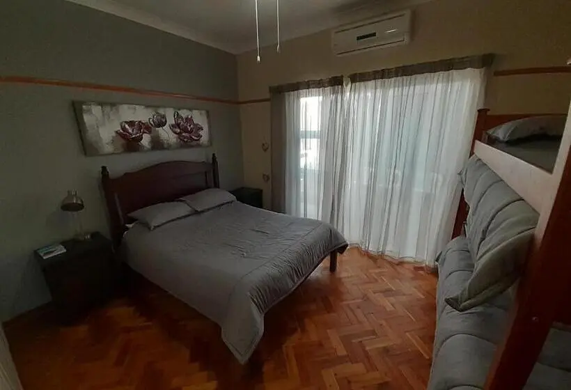 سوئیت 2 خوابه, Anri Guesthouse