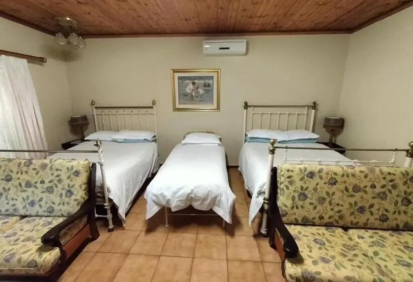 اتاق خانوادگی, Anri Guesthouse