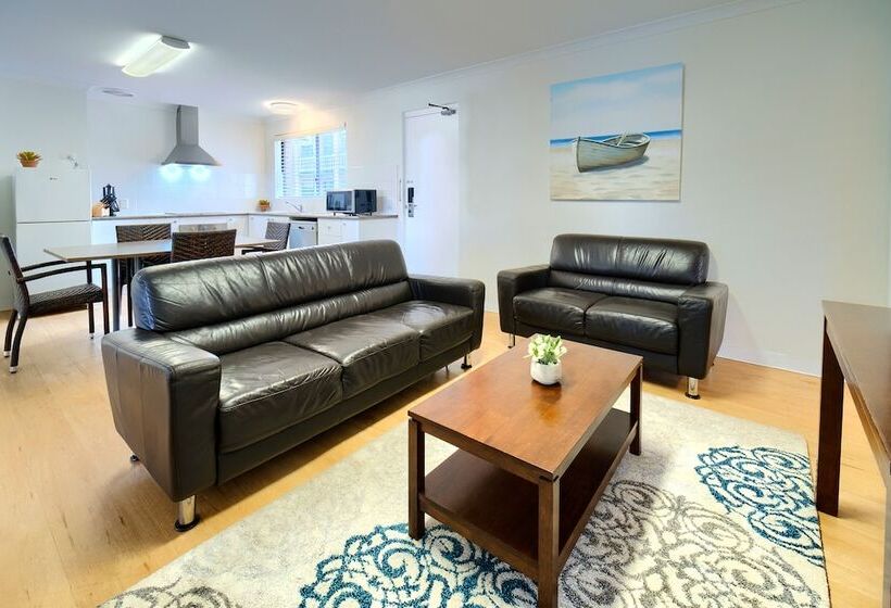 Апартаменты 3 Спальни, Albany Motel & Apartments