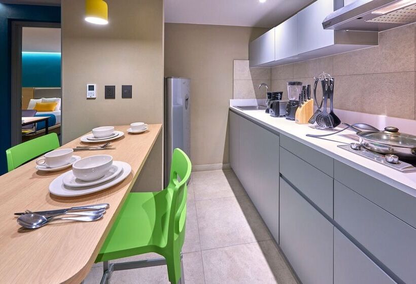 سوییت, City Express By Marriott Suites Toluca