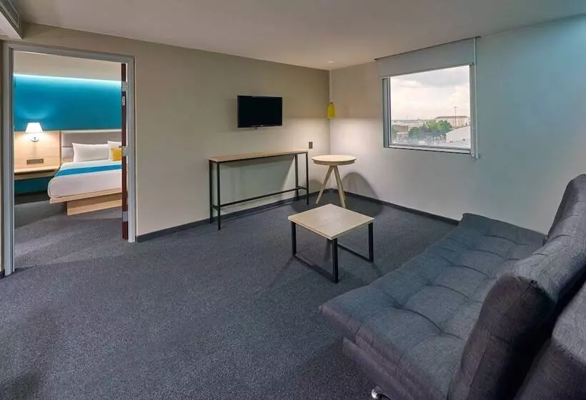 سوییت, City Express By Marriott Suites Toluca