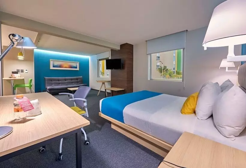 سوییت, City Express By Marriott Suites Toluca