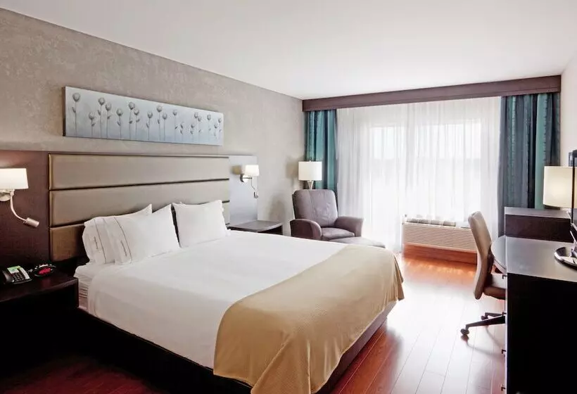 身障者適用スイートルーム, Holiday Inn Express Hotel & Suites Saint   Hyacinthe, An Ihg