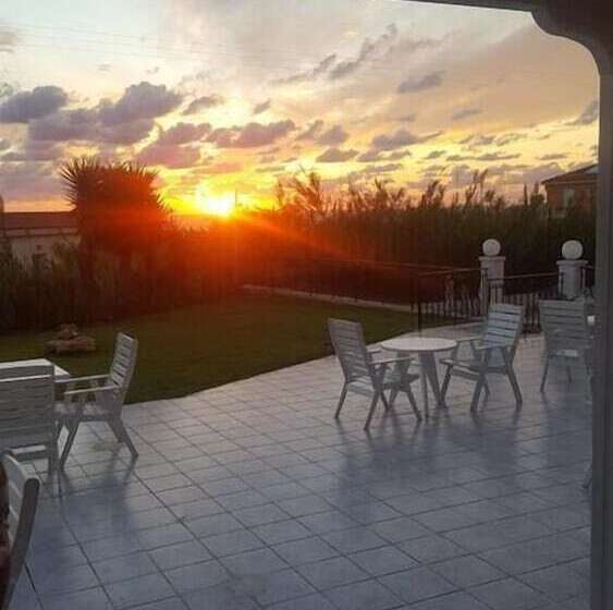 اتاق استاندارد با چشم‌انداز دریا, Blue Horizon