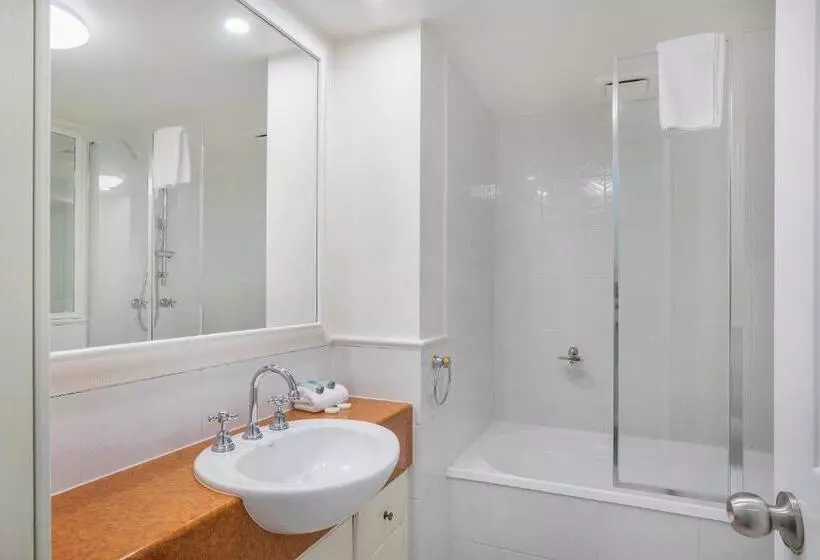 آپارتمان 2 خوابه با چشم‌انداز دریا, Ultiqa Burleigh Mediterranean Resort