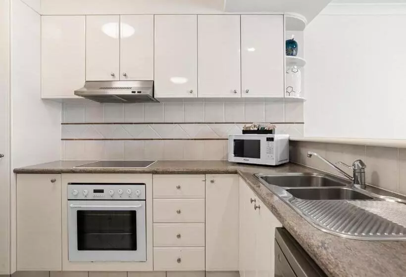 آپارتمان 1 خوابه با چشم‌انداز دریا, Ultiqa Burleigh Mediterranean Resort