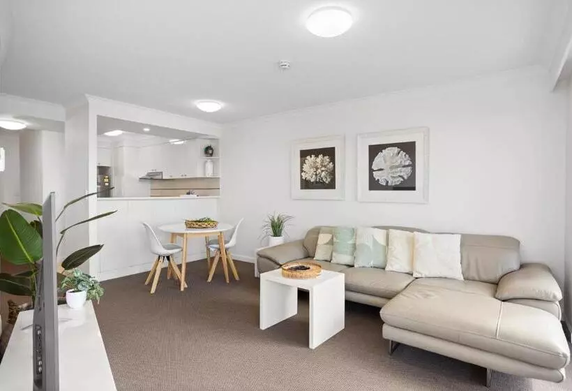 آپارتمان 1 خوابه با چشم‌انداز دریا, Ultiqa Burleigh Mediterranean Resort