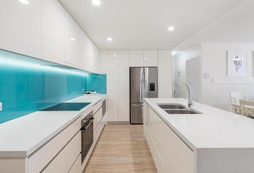 Апартаменты Superior 2 Спальни, Ultiqa Burleigh Mediterranean Resort