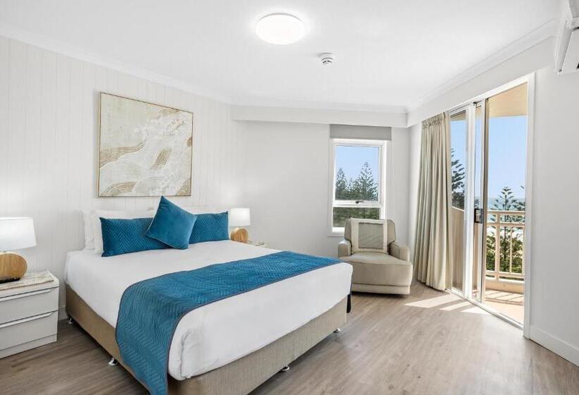 Superior 2-bedroom flat with sea view, Ultiqa Burleigh Mediterranean Resort