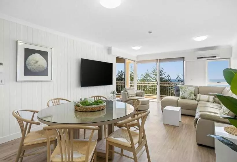 آپارتمان ممتاز دوخوابه رو به دریا, Ultiqa Burleigh Mediterranean Resort