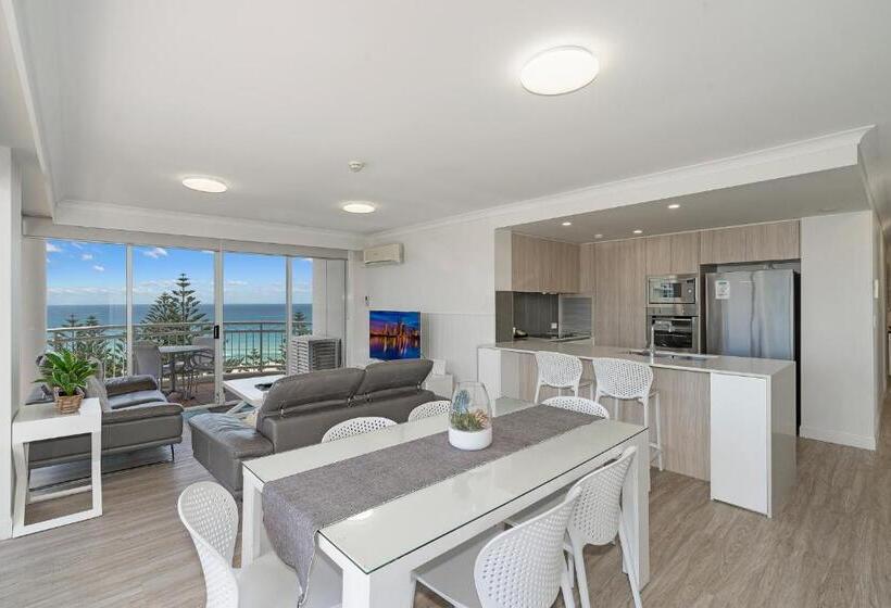 Superior 3-bedroom flat with sea view, Ultiqa Burleigh Mediterranean Resort