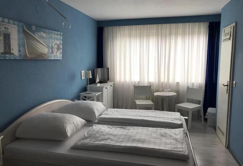 스탠다드 트리플 룸, City Hotel Kaiserhof