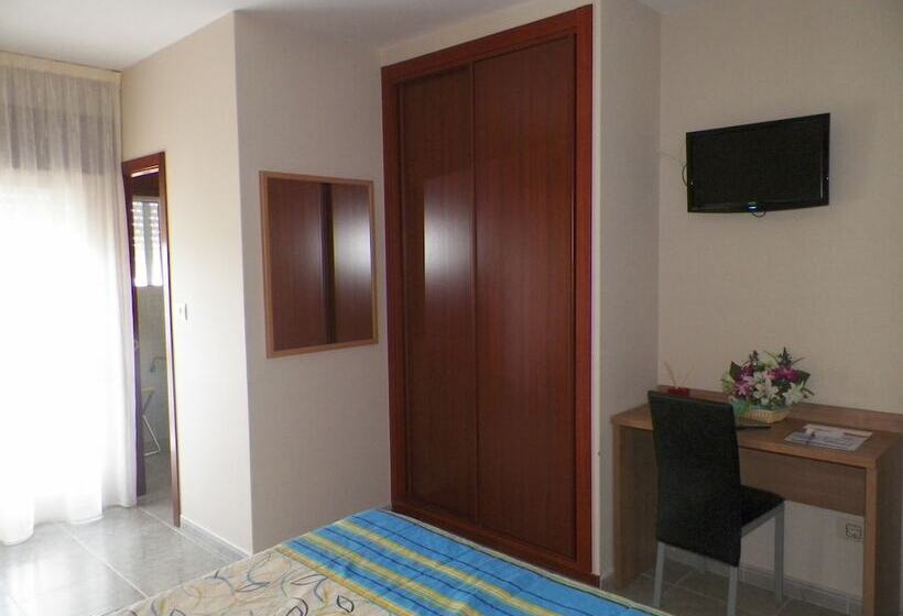 Standard Room Sea View with Terrace, Foxos