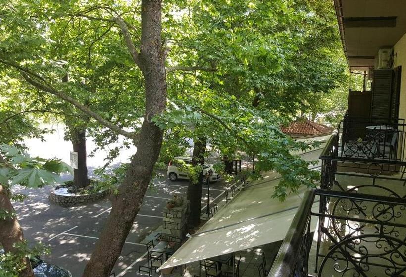 스탠다드 트리플 룸, Hani Zemenou