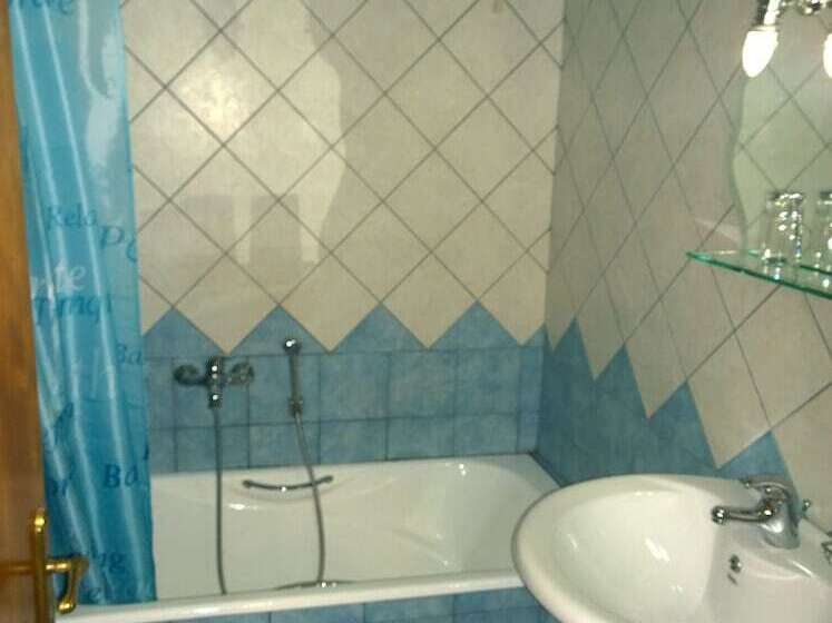 스탠다드 트리플 룸, Hani Zemenou