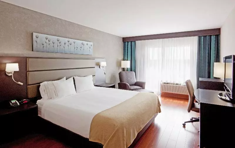 キングサイズベッドのスタンダードルーム, Holiday Inn Express Hotel & Suites Saint   Hyacinthe, An Ihg
