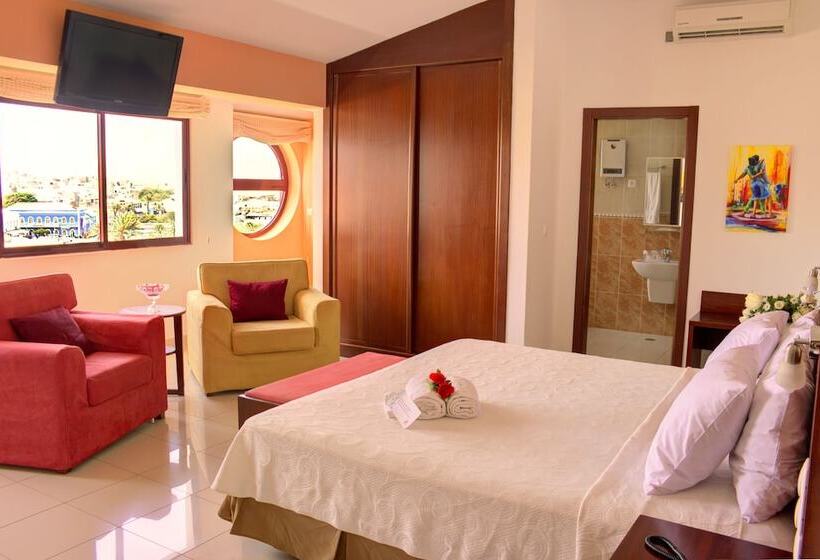 سوییت, Livvo Don Paco