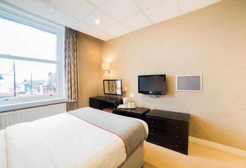 标准间, Hotel Majestic